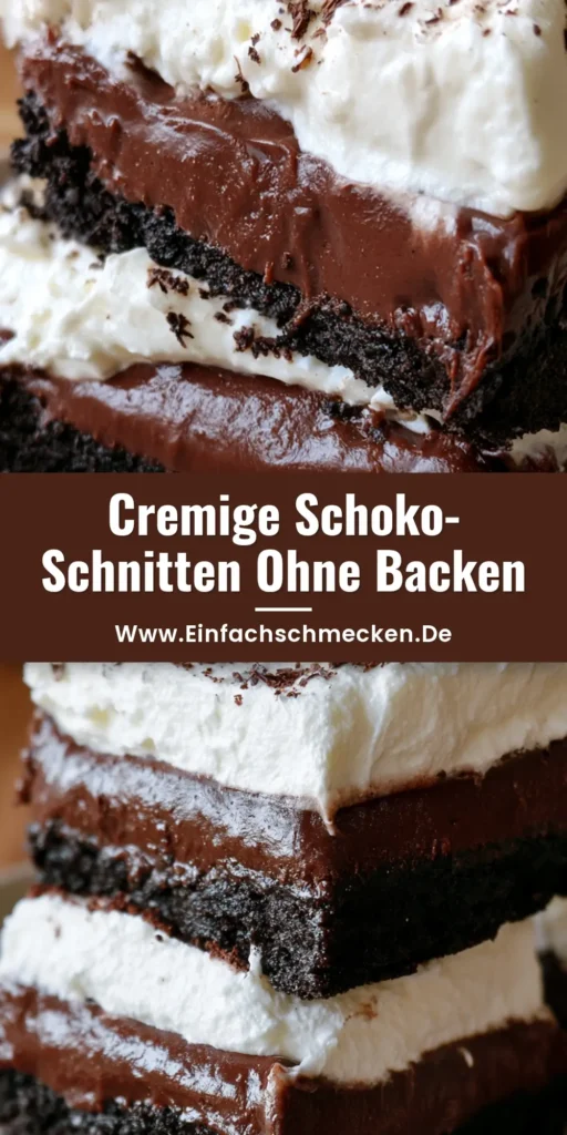 Schokoladen-Creme-Schnitten: Das ultimative Schicht-Dessert mit Oreo-Boden 4 Rechteckige Schokoladen-Creme-Schnitten mit Oreo-Boden, Schokopudding und Sahne auf einem Holzhintergrund gestapelt.